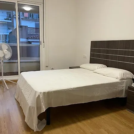 Apartment Charles 2 *